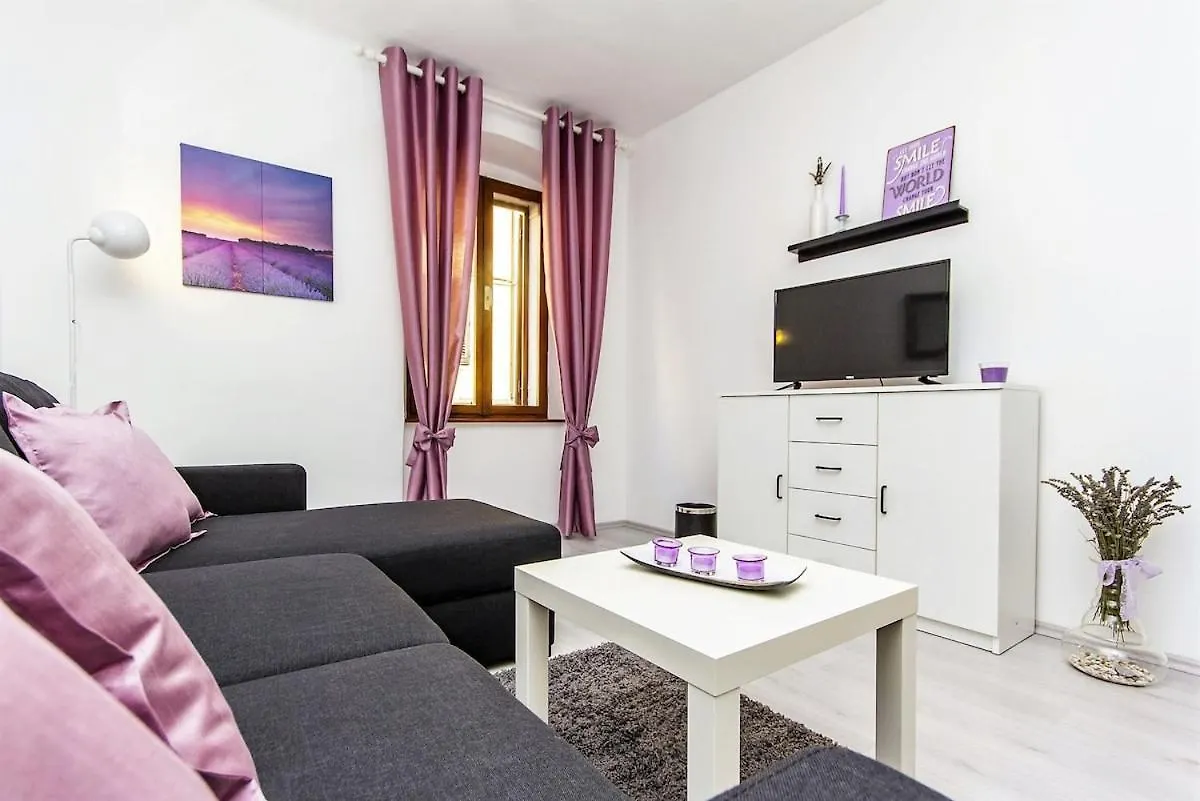 Adriatic Pearl Arena Apartment Pula